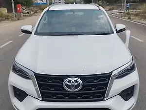 Toyota Fortuner 4x2 2WD Petrol 2.7L Automatic