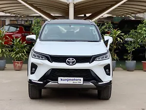 Toyota Fortuner 4X2 2WD Diesel Turbo Automatic Dual Tone