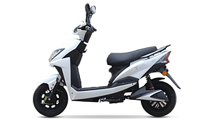 scooty under 50000 on road price