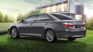 Toyota Camry Price Gst Rates Images Mileage Colours Carwale Toyota Camry Images