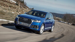 Audi SQ7 Images