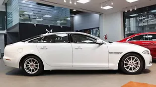 Second hand Jaguar XJ L 3.0 V6 Portfolio