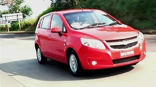 Chevrolet Sail U-VA [2012-2014] - Images, Colors & Reviews - CarWale