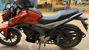 Used 16 Honda Cb Hornet 160r Cbs S For Sale In Bangalore Bikewale