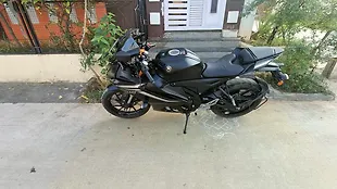Yamaha R15 V4 Dark Knight