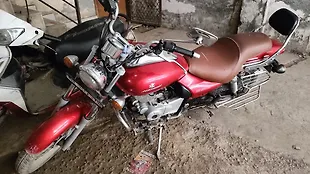 Bajaj Avenger [2015] 220 DTS- i