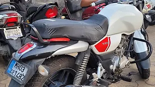 Bajaj V15 Standard