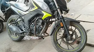 Honda CB Hornet 160R Special Edition - CBS [2017]