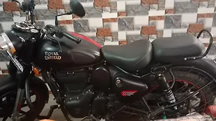 Royal Enfield Classic 350 Classic Dark - Dual Channel ABS