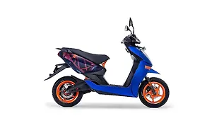 Ather 450 Apex price in Jalandhar October 2025 on road price of