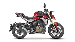 浅倉ページ　E1 C1 2点 Hero Xtreme 250R price in Kozhikode - November 2025 on road price