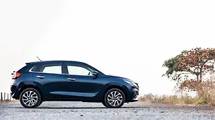 Maruti Suzuki Baleno Right Side View