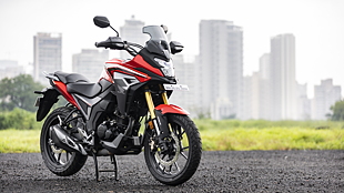 best touring bikes under 1.5 lakh