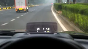Maruti Suzuki Brezza Head-Up Display (HUD)