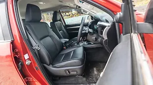 Toyota Hilux Front Row Seats