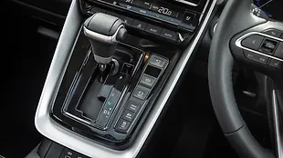 Toyota Innova Hycross Gear Shifter/Gear Shifter Stalk Toyota Innova Hycross Gear Shifter/Gear Shifter Stalk