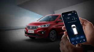 Maruti Suzuki Ertiga Left Front Three Quarter Maruti Suzuki Ertiga Left Front Three Quarter