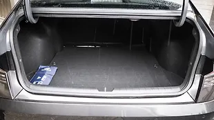 Hyundai Verna Bootspace