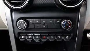 Mahindra Thar Roxx AC Controls