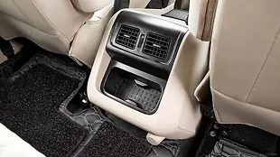 Mahindra Scorpio Second Row AC Controls