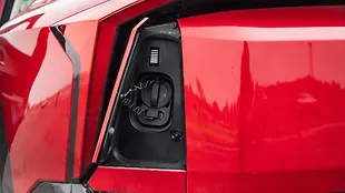 Mahindra XEV 9e Open Fuel Lid