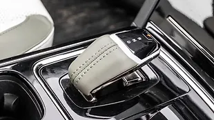 Mahindra XEV 9e Drive Mode Buttons/Terrain Selector