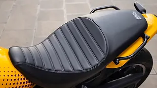 Royal Enfield Guerrilla 450 Bike Seat Royal Enfield Guerrilla 450 Bike Seat