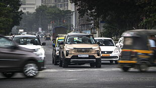 Tata Safari Front View