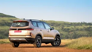 Tata Safari Right Rear Three Quarter