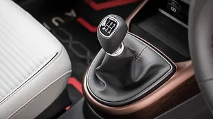 Hyundai Aura Gear Shifter/Gear Shifter Stalk
