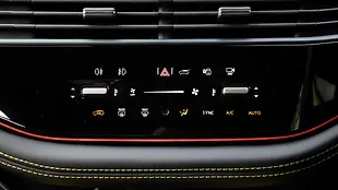 Tata Harrier AC Controls
