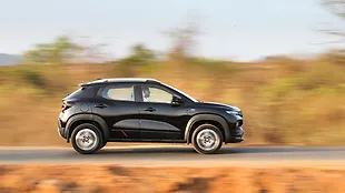 Renault Kiger Right Side View