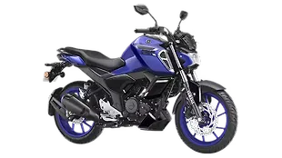 Yamaha FZS FI V4 Right Front Three Quarter