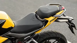 Hero Karizma XMR Seat