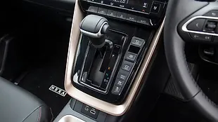 Maruti Suzuki Invicto Gear Shifter/Gear Shifter Stalk