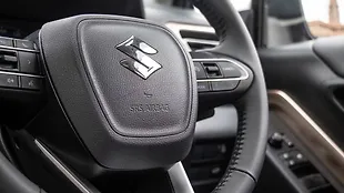 Maruti Suzuki Invicto Horn Boss