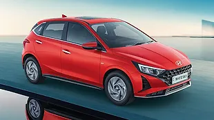 Hyundai i20 Right Front Three Quarter Hyundai i20 Right Front Three Quarter
