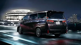 Toyota Vellfire Rear View