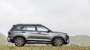 Hyundai Alcazar Right Side View Hyundai Alcazar Right Side View