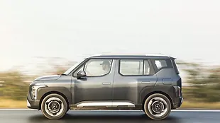 Kia Syros Left Side View