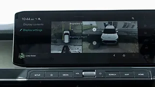 Kia Syros 360-Degree Camera Control
