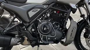 Hero Mavrick 440 Engine From Right