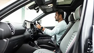 Kia Sonet Front Row Seats