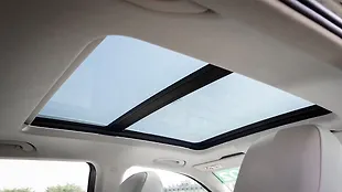 Skoda Kushaq Sunroof/Moonroof