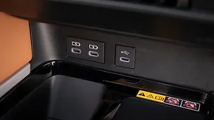 Toyota Camry USB Port/AUX/Power Socket/Wireless Charging