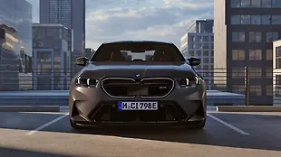 BMW M5 Front View BMW M5 Front View