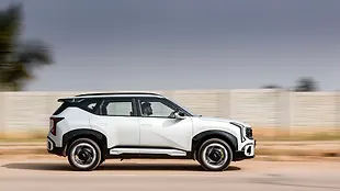 Kia Seltos Right Side View