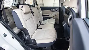 Kia Carens Clavis Second Row Seats