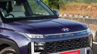 Hyundai Venue Closed Hood/Bonnet