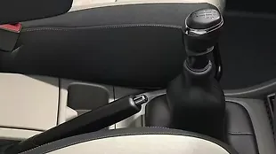 Renault Triber Gear Shifter/Gear Shifter Stalk